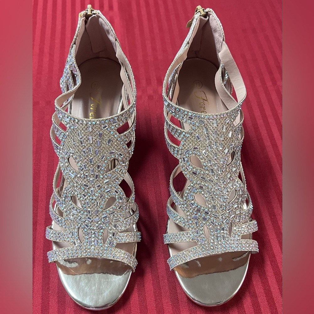 Forever Champagne Elegant Crystal Heels Size 7.5